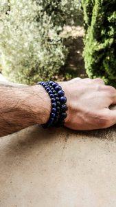 Bracelet en pierres Lapis lazuli et pierres noires agate